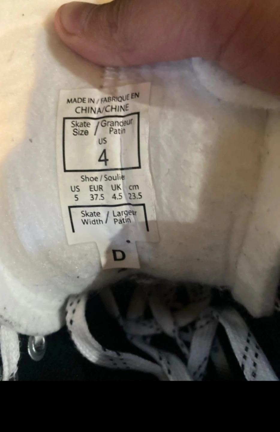CCM Ribcor 2 Hockey Skates - Size 4🥕 - photo 2