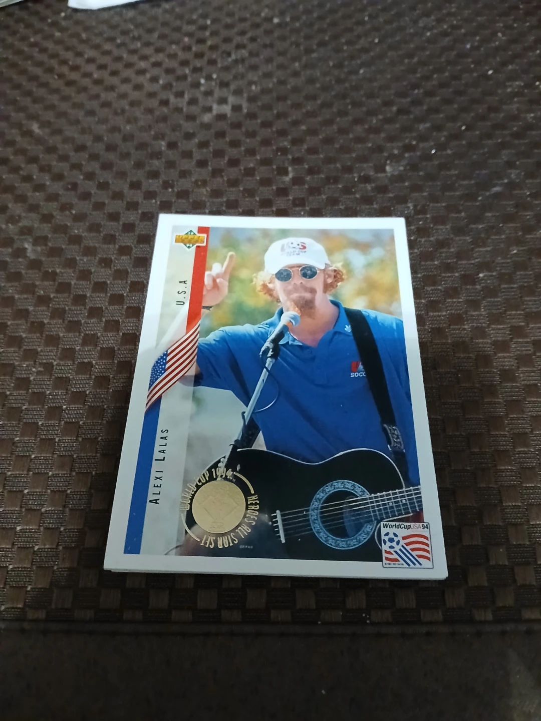 1994 Upper Deck Alexi Lalas Soccer Card - photo 2