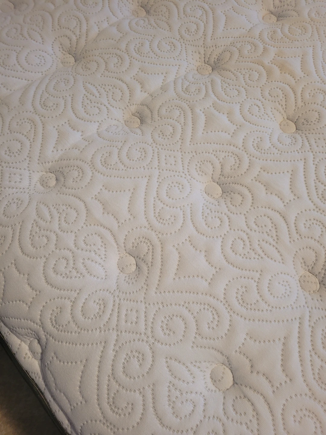 Sealy Mattress - photo 3