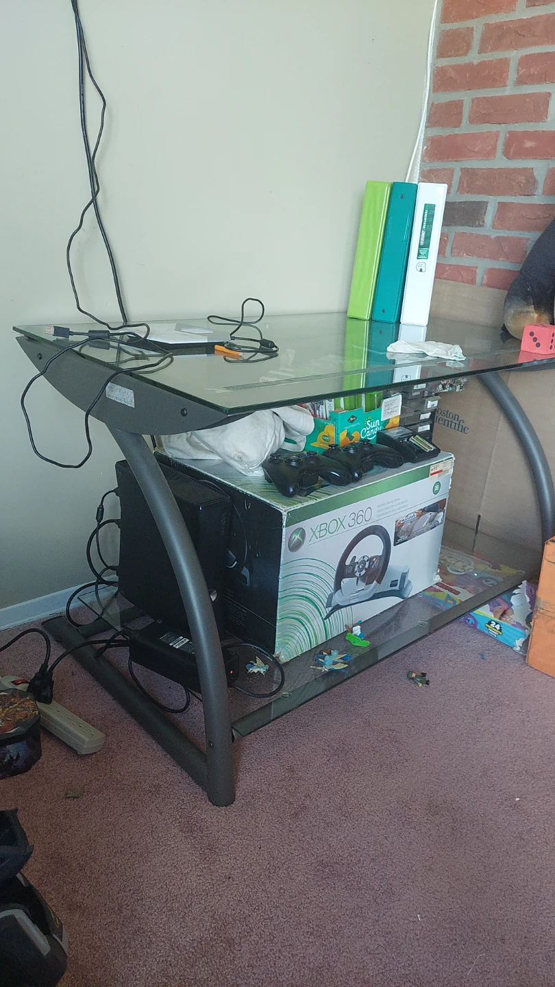 Glass TV stand 3.5' x 2' ft