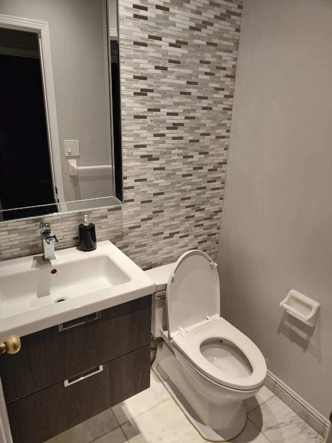 Private and Sharing Room Scarborough - photo 3