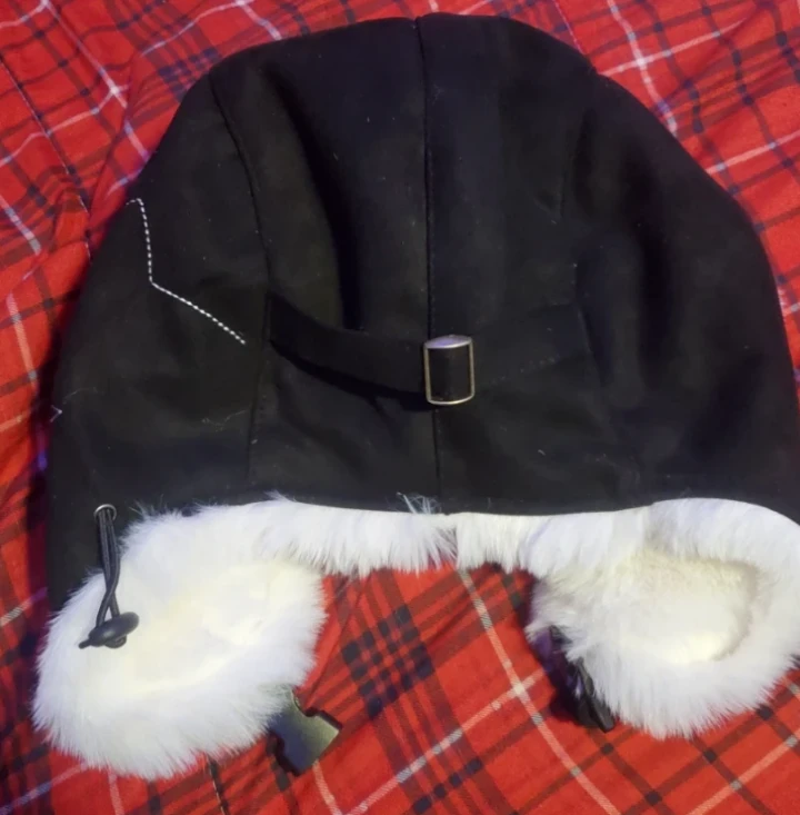 2 Hats For Sale (MUST GO!!!) - photo 4