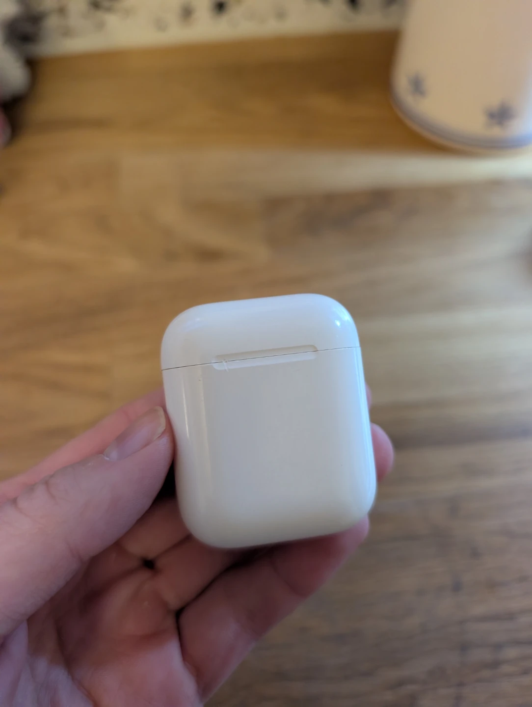 Apple AirPods Wireless Earbuds - photo 2