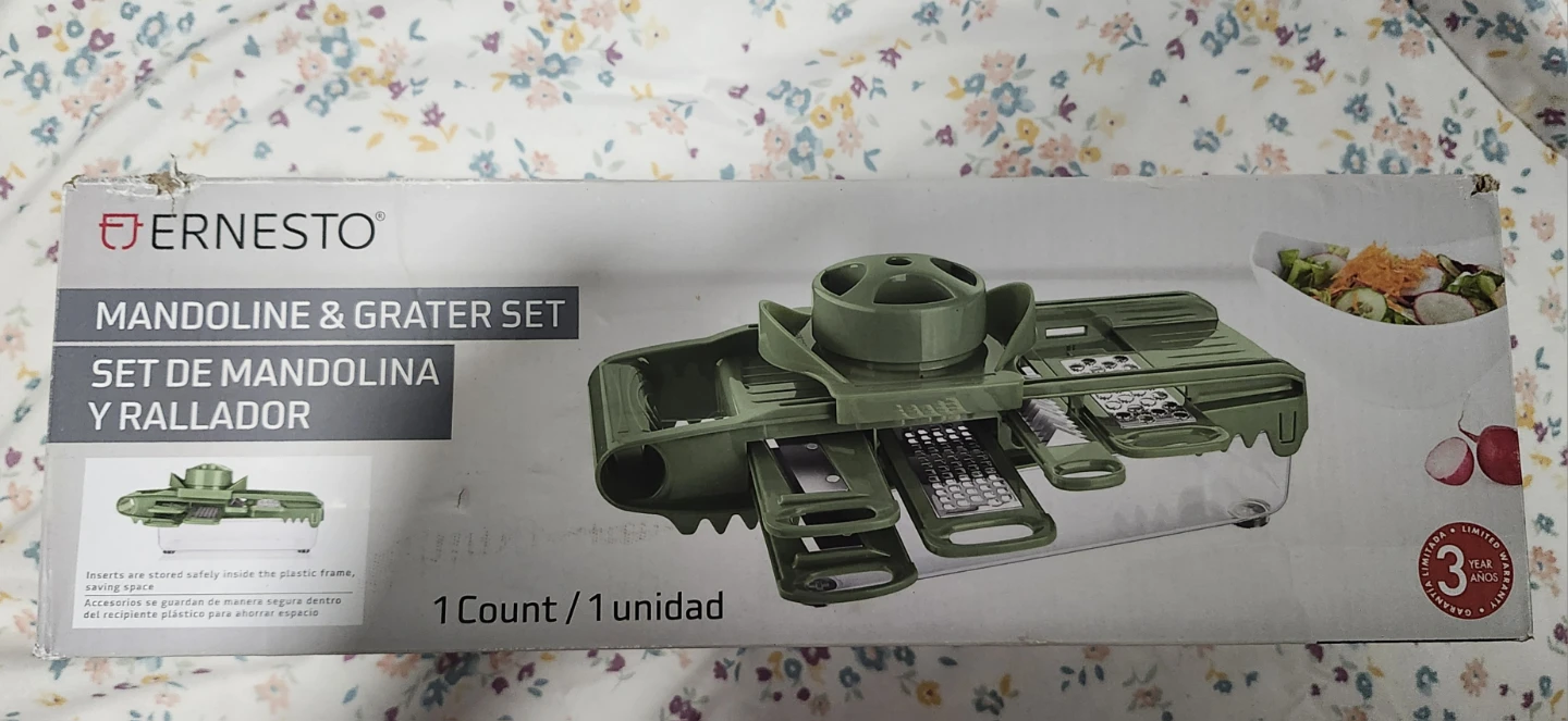 NEW Mandoline & Grater Set