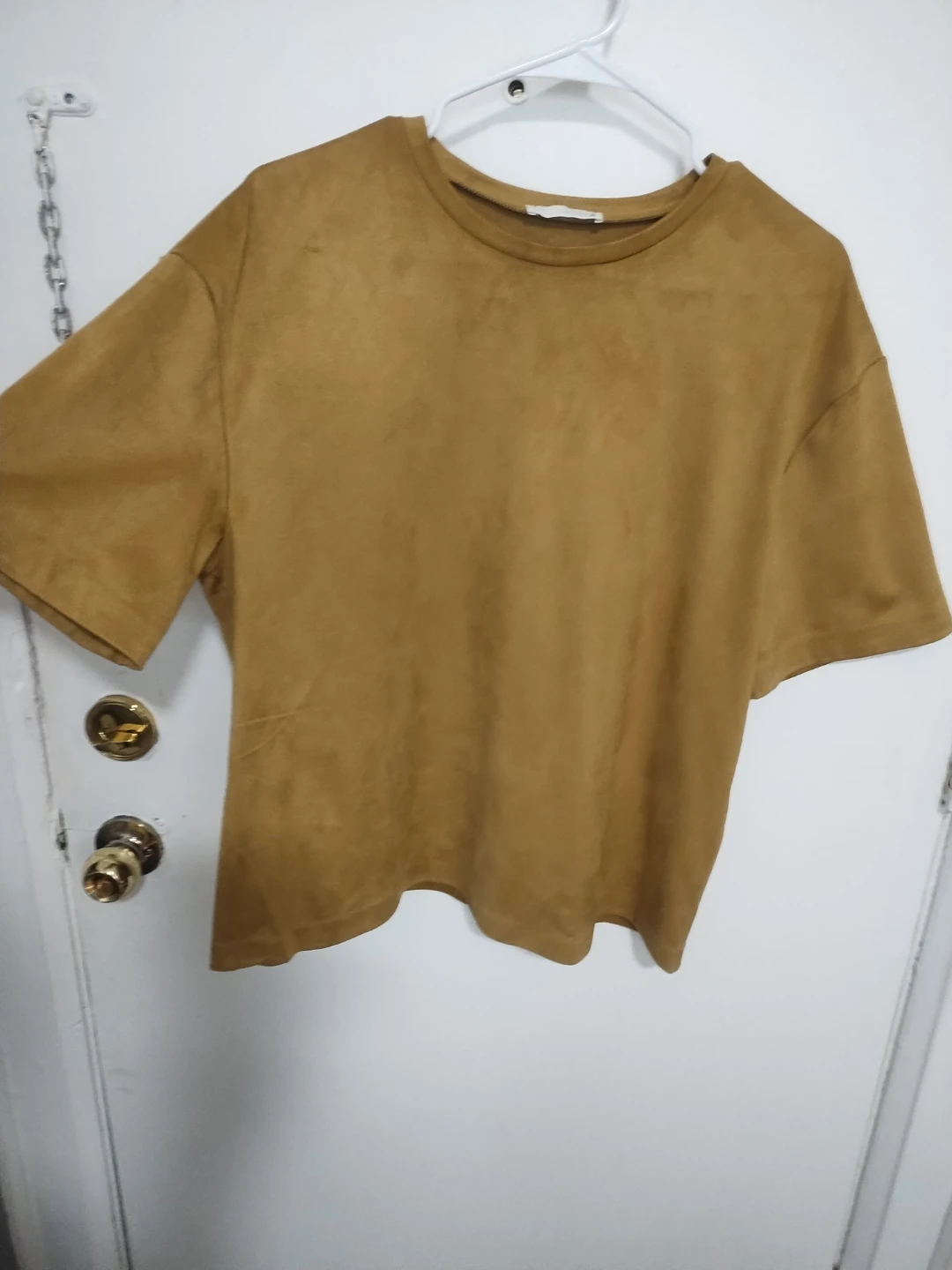 Tan Suede-Like T-Shirt, never worn never washed - photo 4