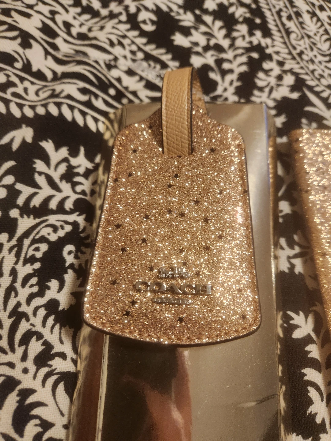 Coach Glitter Passport Holder & Luggage Tag Set - photo 3