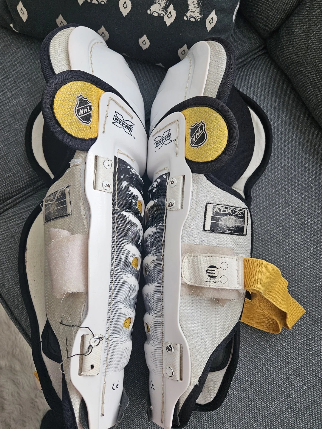 Reebok Talon Hockey Shin Guards 38.1cm/15" - photo 4