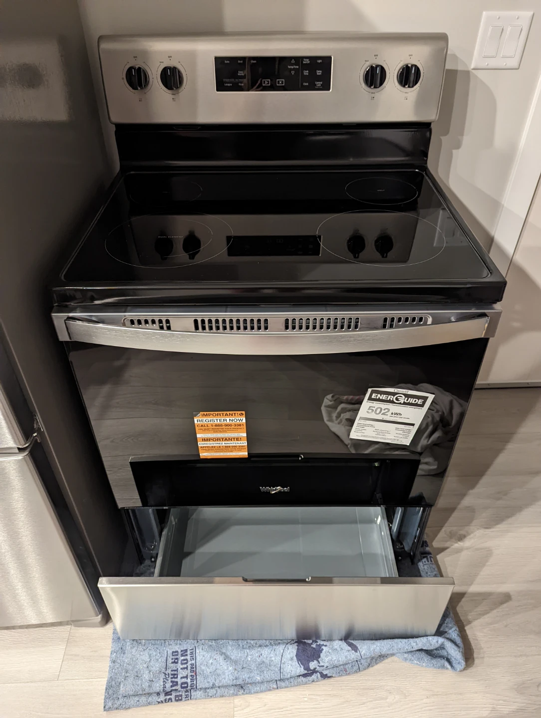 Whirlpool Electric Range with Smooth Top - photo 3