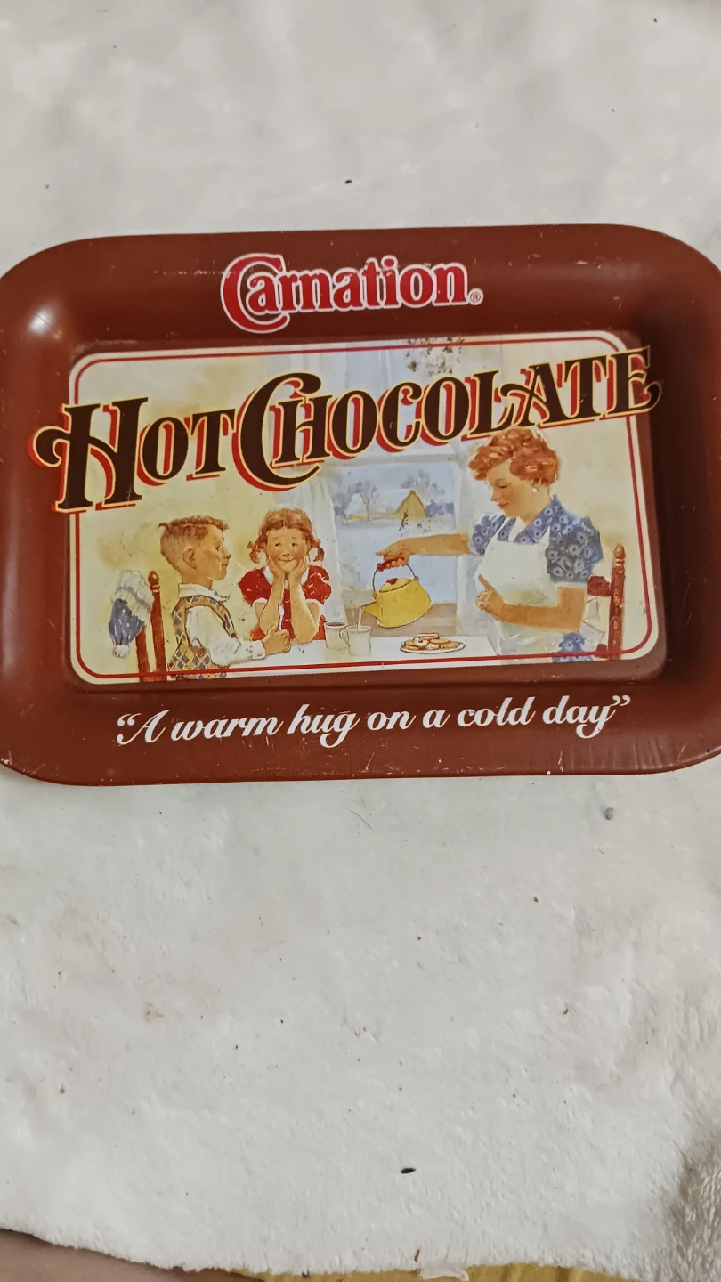 Carnation Hot Chocolate Tray