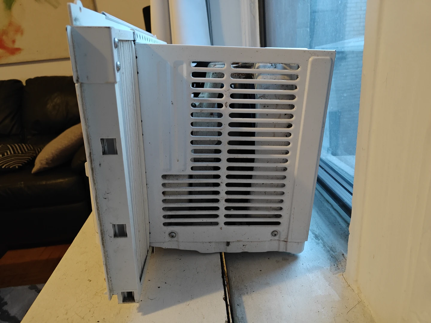 Frigidaire Window Air Conditioner - photo 3