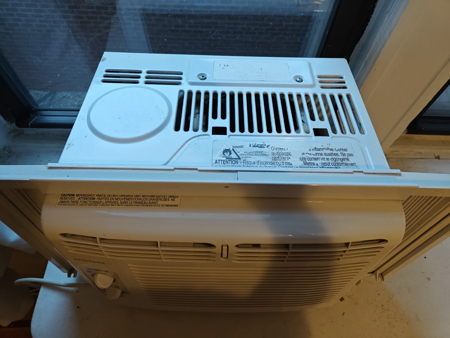 Frigidaire Window Air Conditioner - photo 4