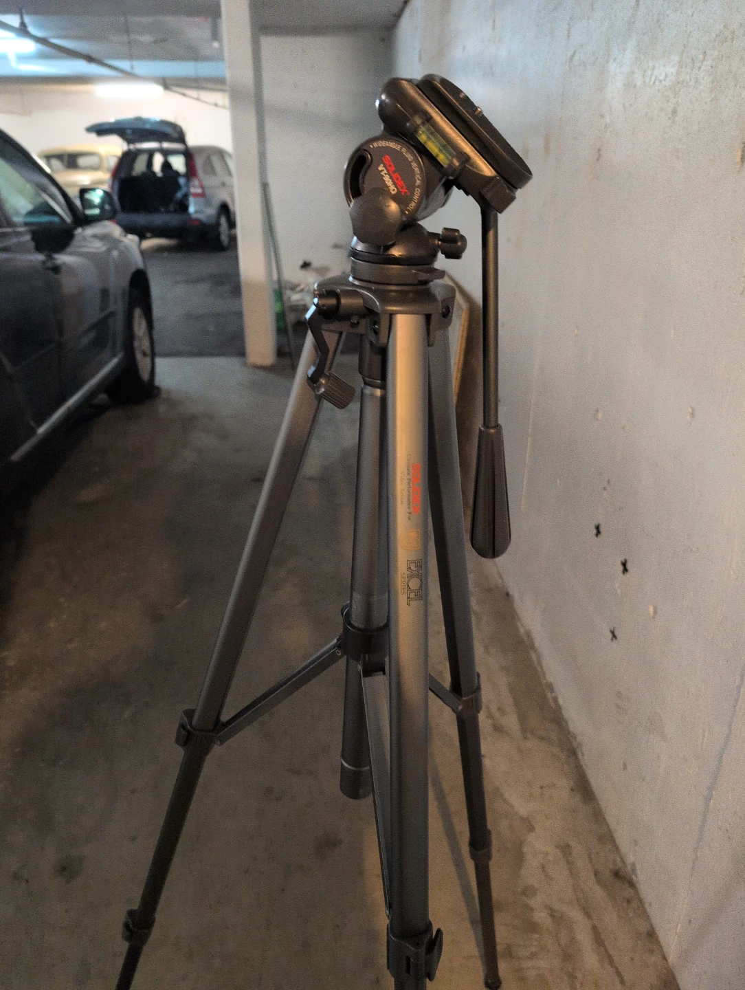 Solidex VT-90HQ Wideangle Fluid Head Tripod - photo 2
