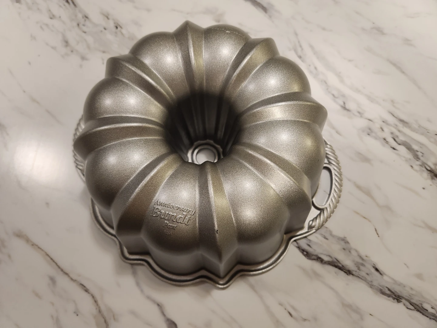 🥕Brand new  Nordic Ware Bundt cake Pan - photo 4