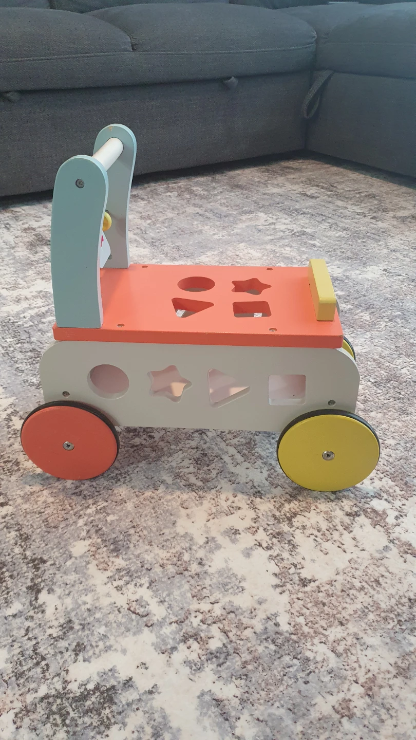Labebe Wooden Baby Walker – Sturdy, Fun & Like New (No Puzzles) - photo 4