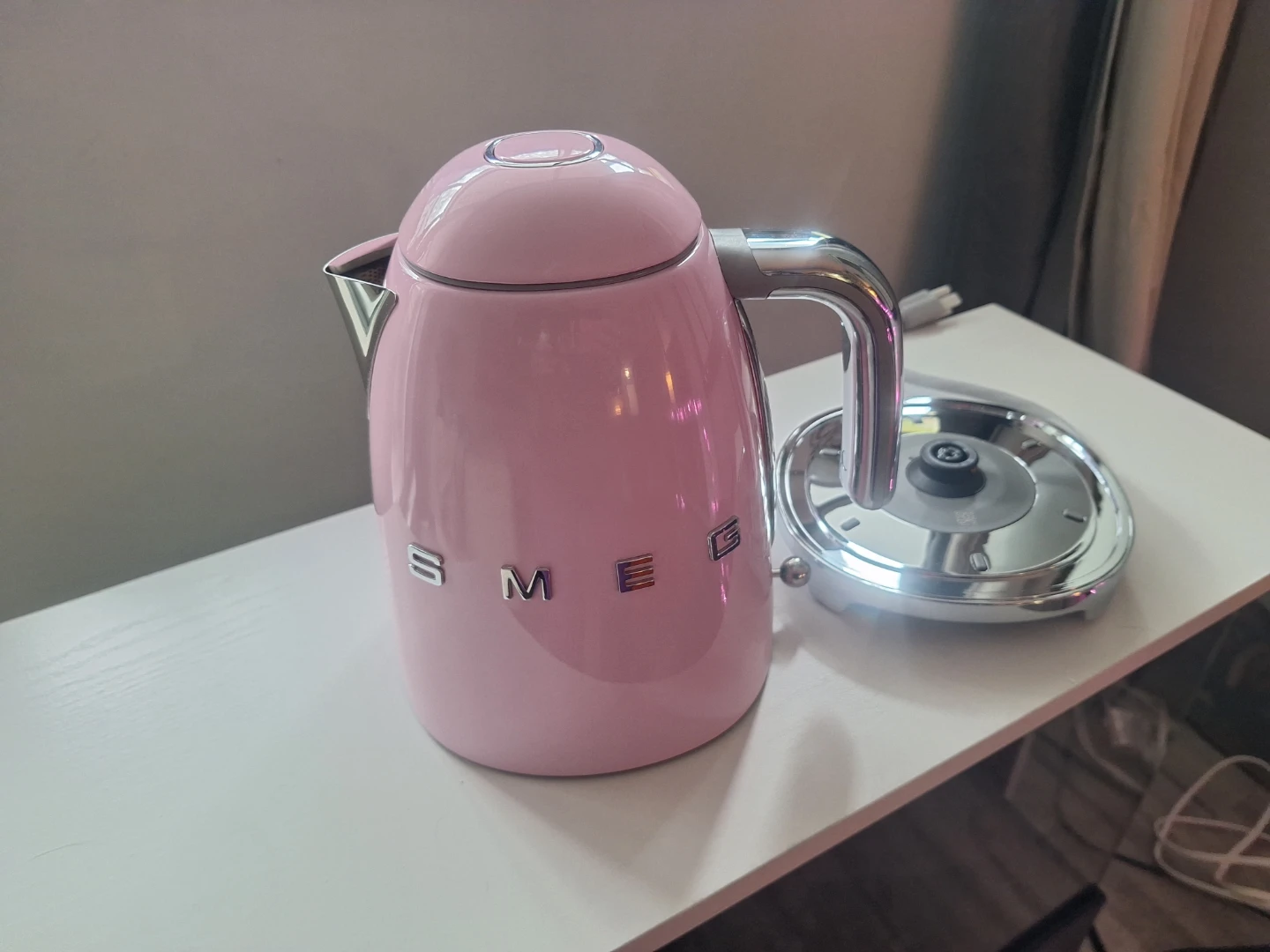 Smeg 50's Retro Style Kettle, Pastel Pink