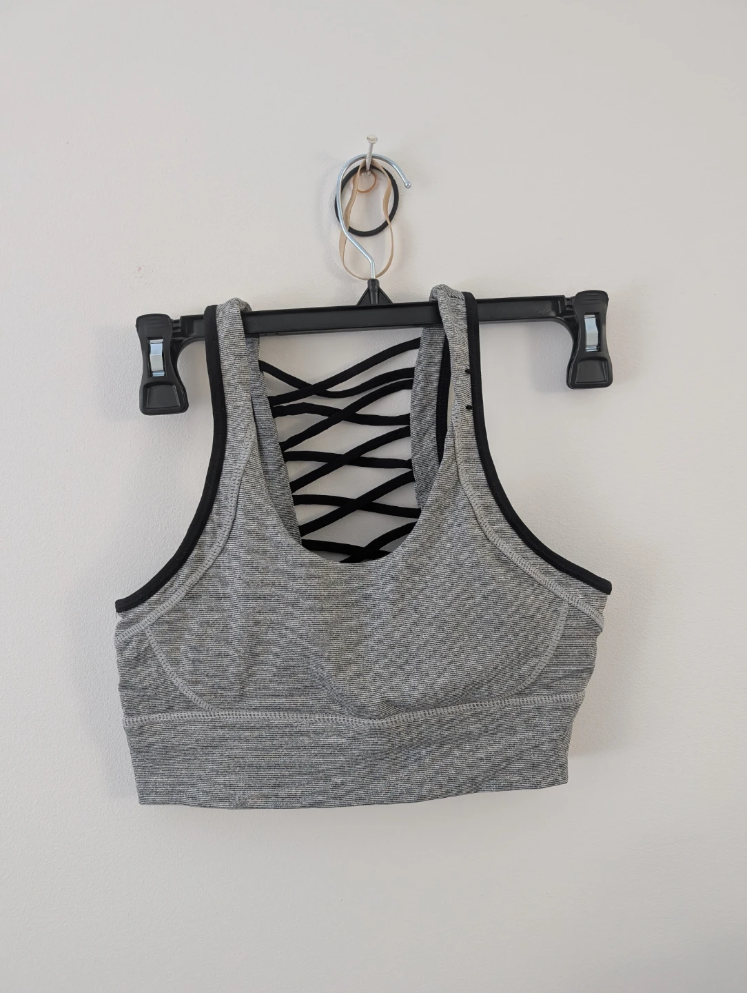 Cotton On Gray Sports Bra Gym Bra with Criss-Cross Back 🏆