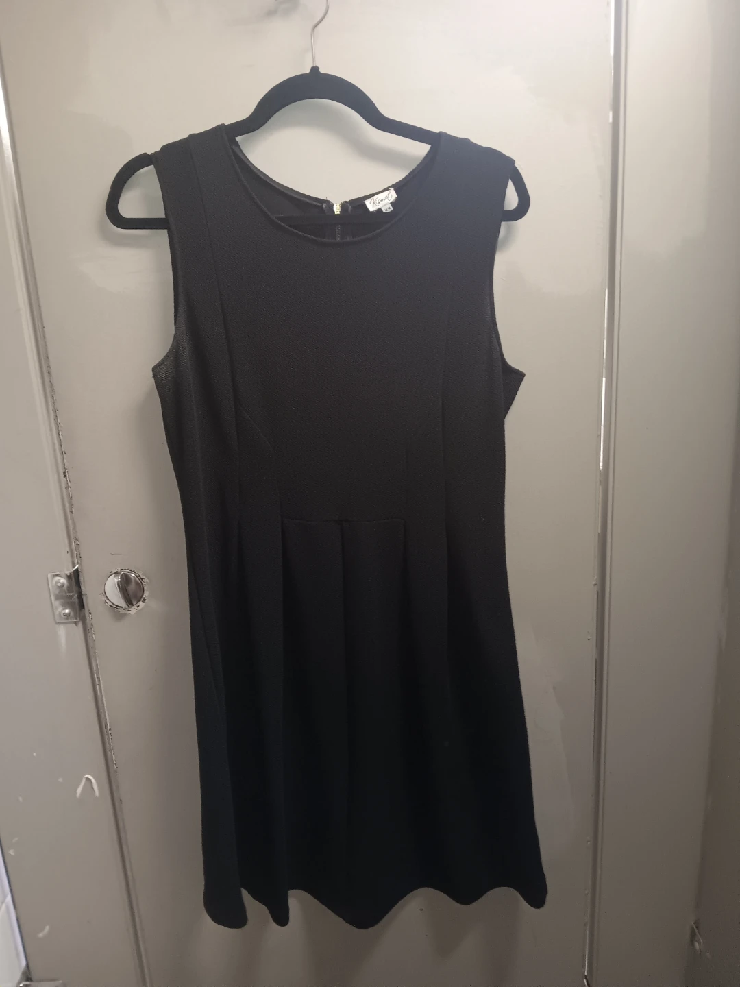 Kismet Black Sleeveless Dress M-M