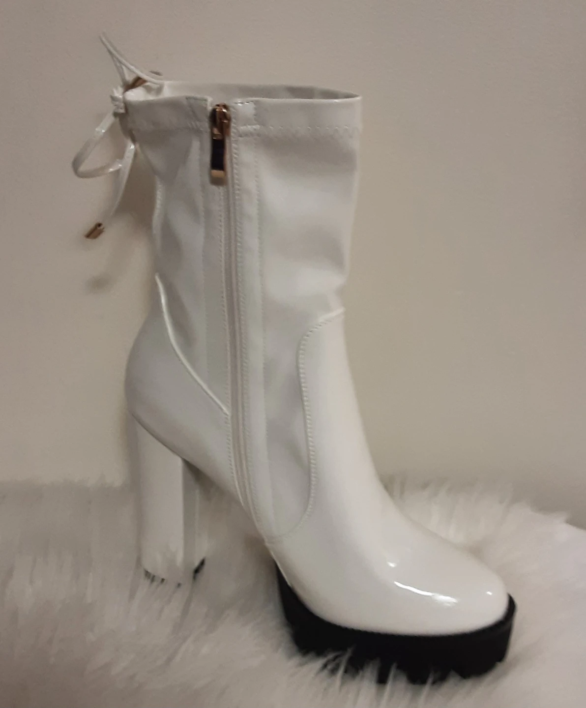 Brand new Women's Chunky Block High Heel Platfo Zipper Boots