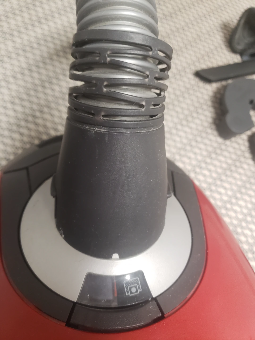 Miele Cat & Dog 5000 Vacuum Cleaner with Accessories - photo 4