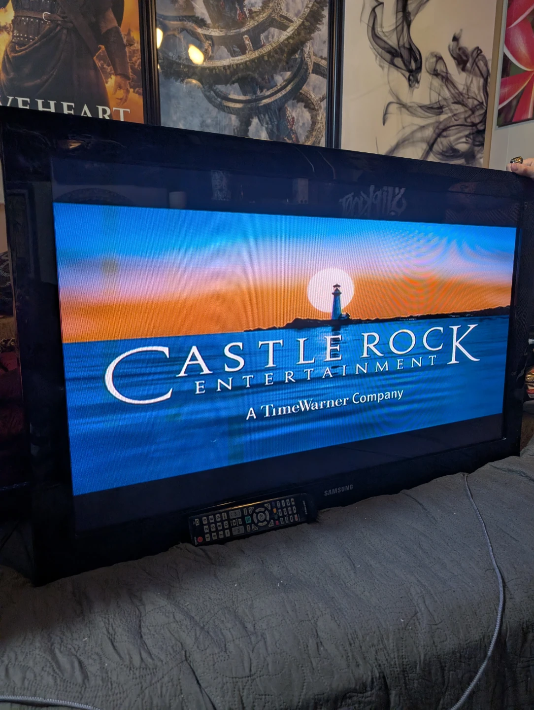 Samsung 46-inch Flatscreen TV - photo 2