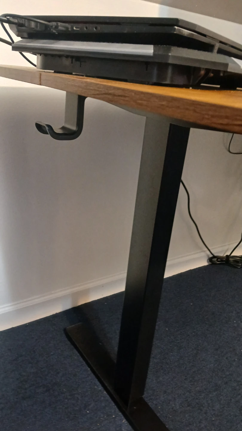 Standing Desk with Wood Top / Escritorio con ajuste de altura - photo 4