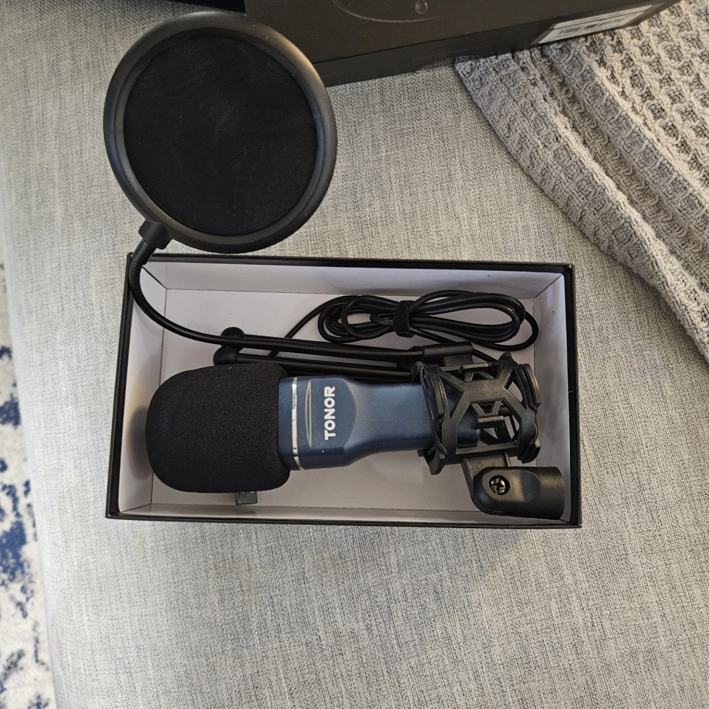 TONOR TC-777 USB Condenser Microphone with Pop Filter