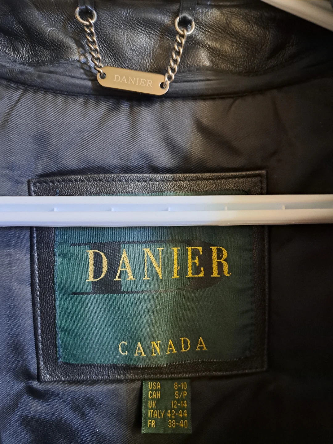 Danier Canada Leather Jacket - photo 4