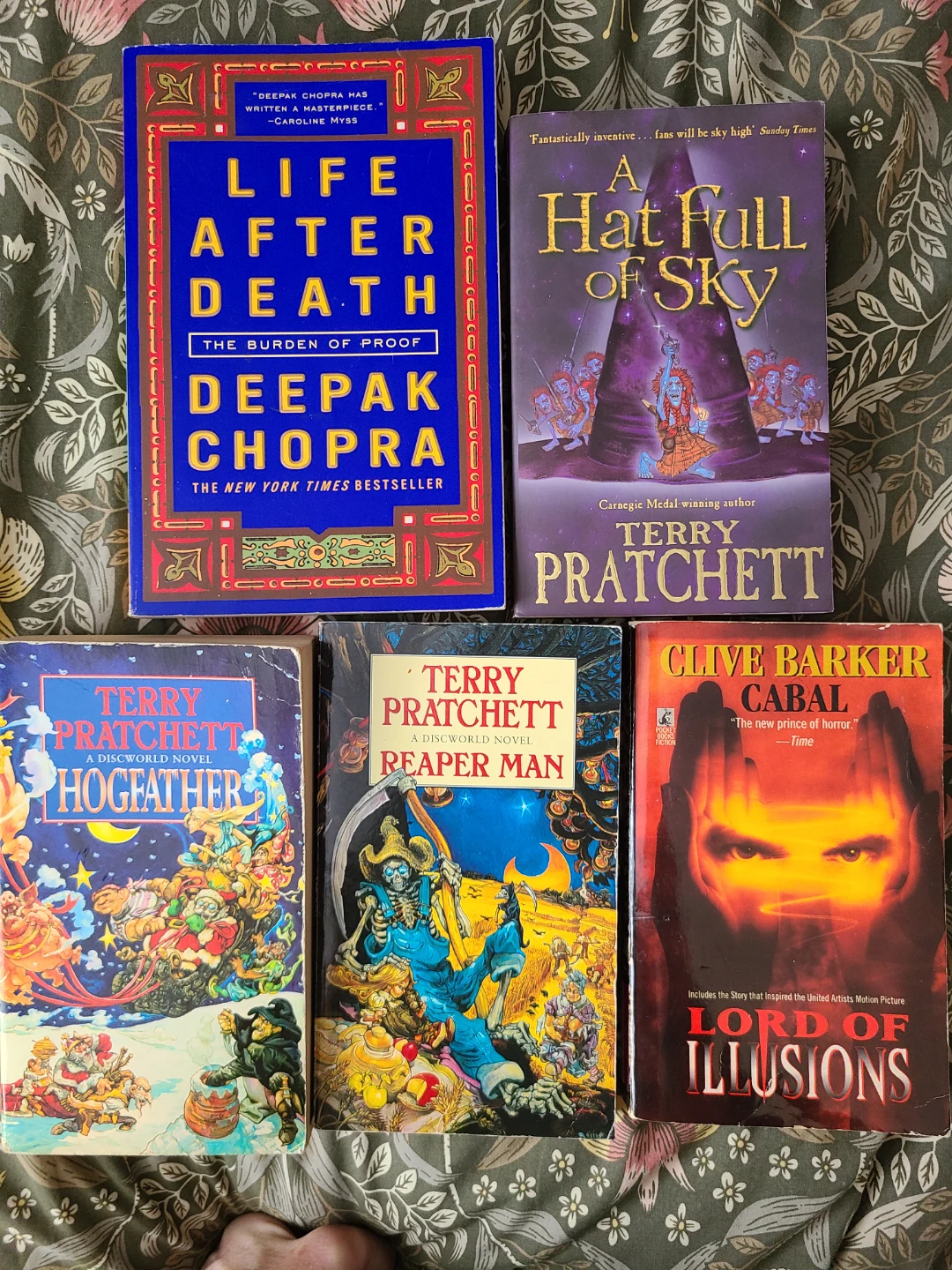 Assorted Paperback Books 🥕