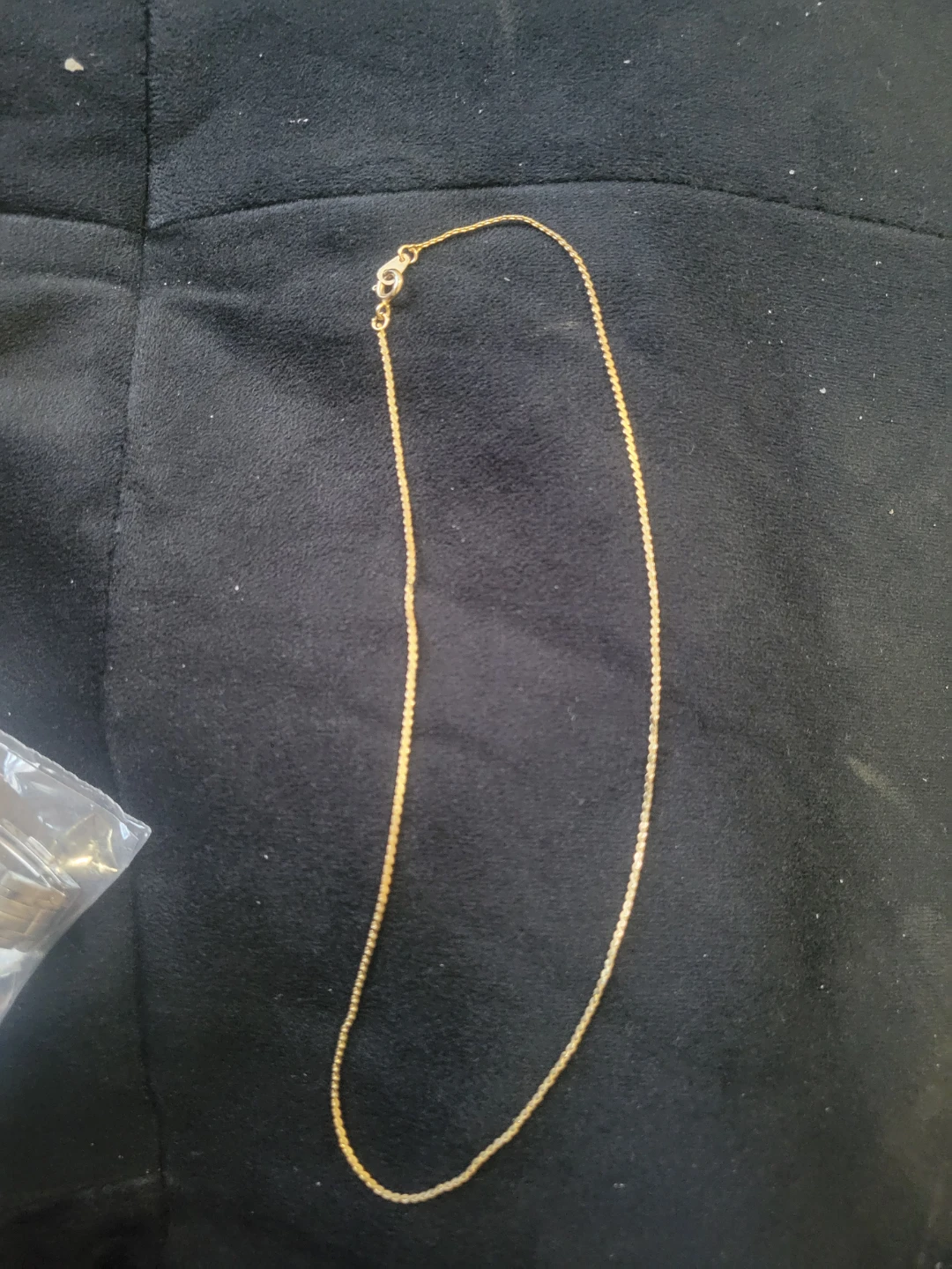 Gold Necklace is say 585 or 14k is 3g