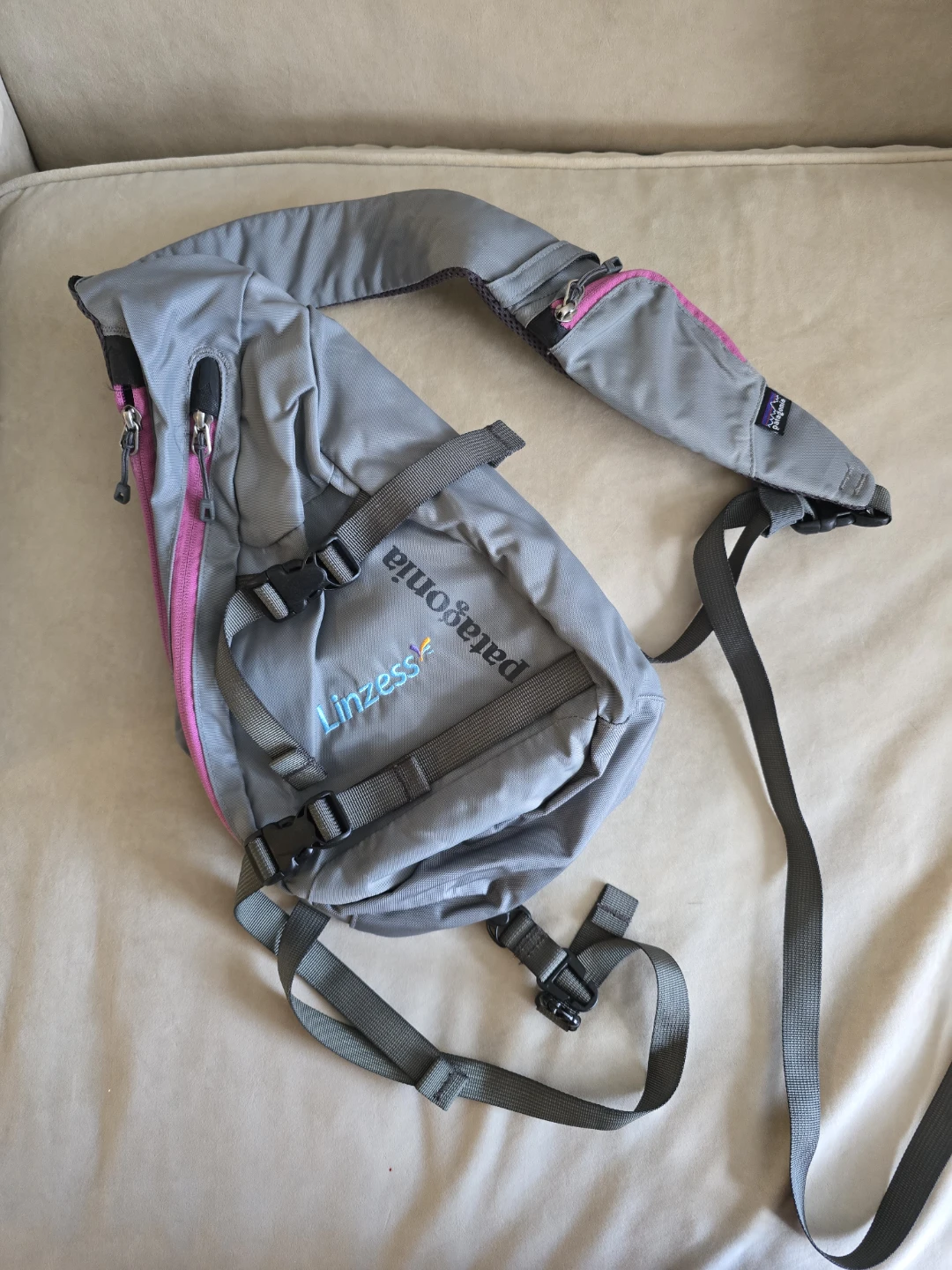 Patagonia Gray Sling Bag - photo 4