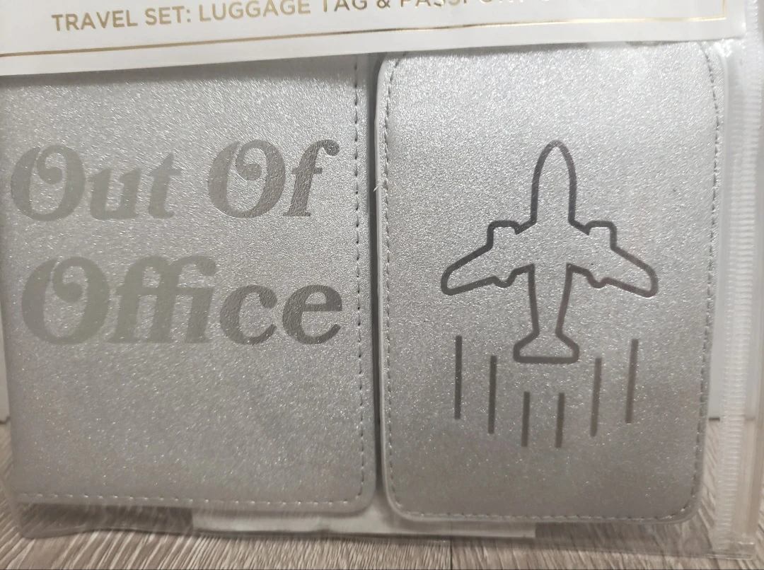 Silver Luggage Tag & Passport Cover Travel Set - photo 2