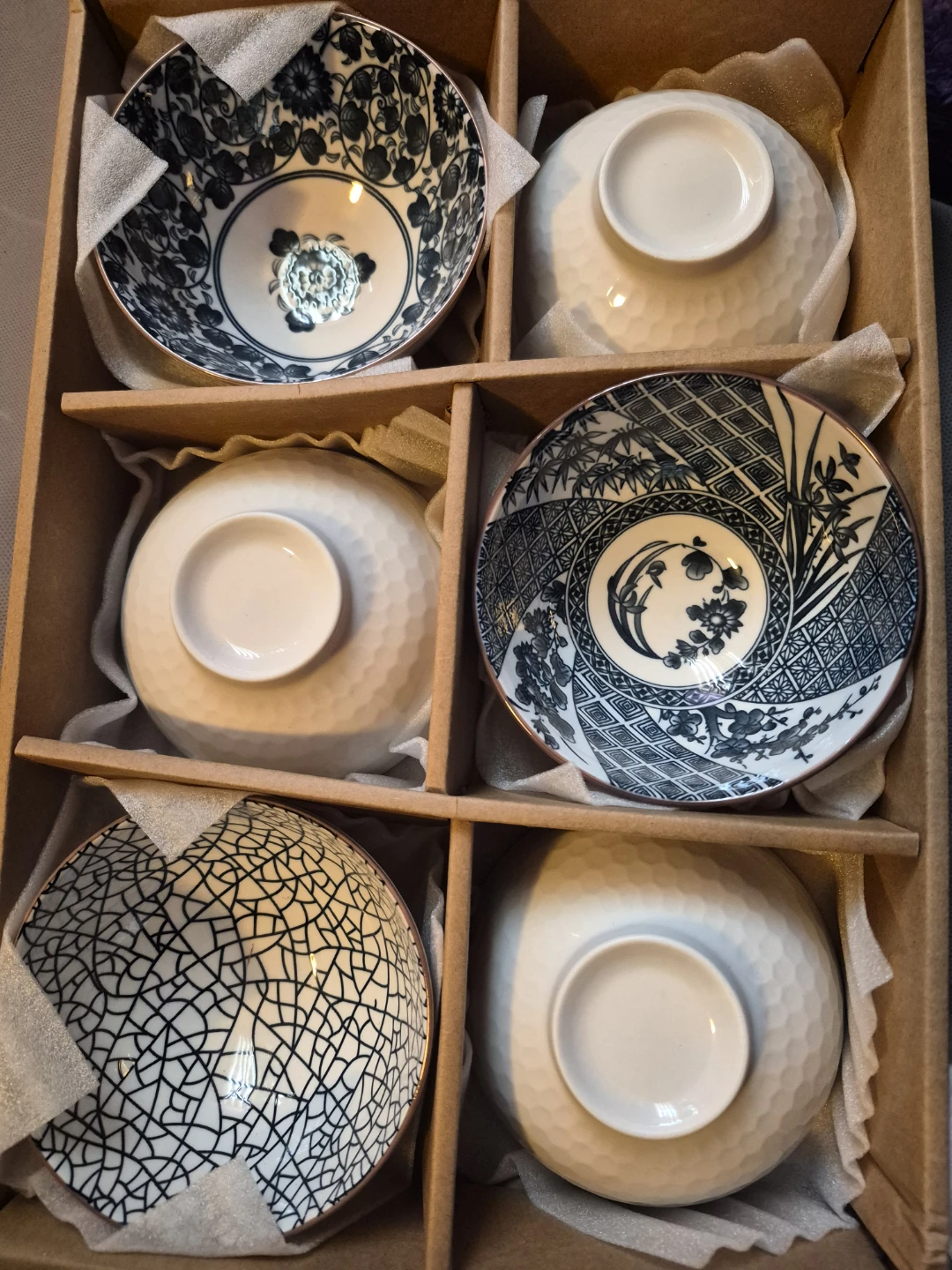 Set of 12 Decorative Japanese Style Ceramic Bowls