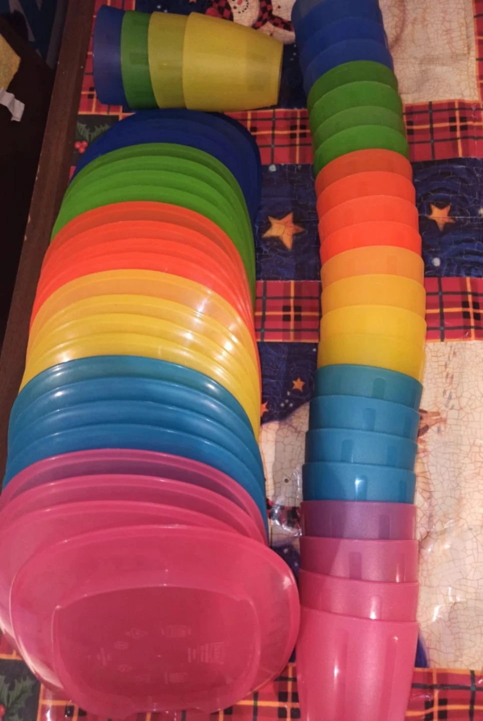 52 Piece Children's Plastic Plates and Cups Set🏆 - photo 2