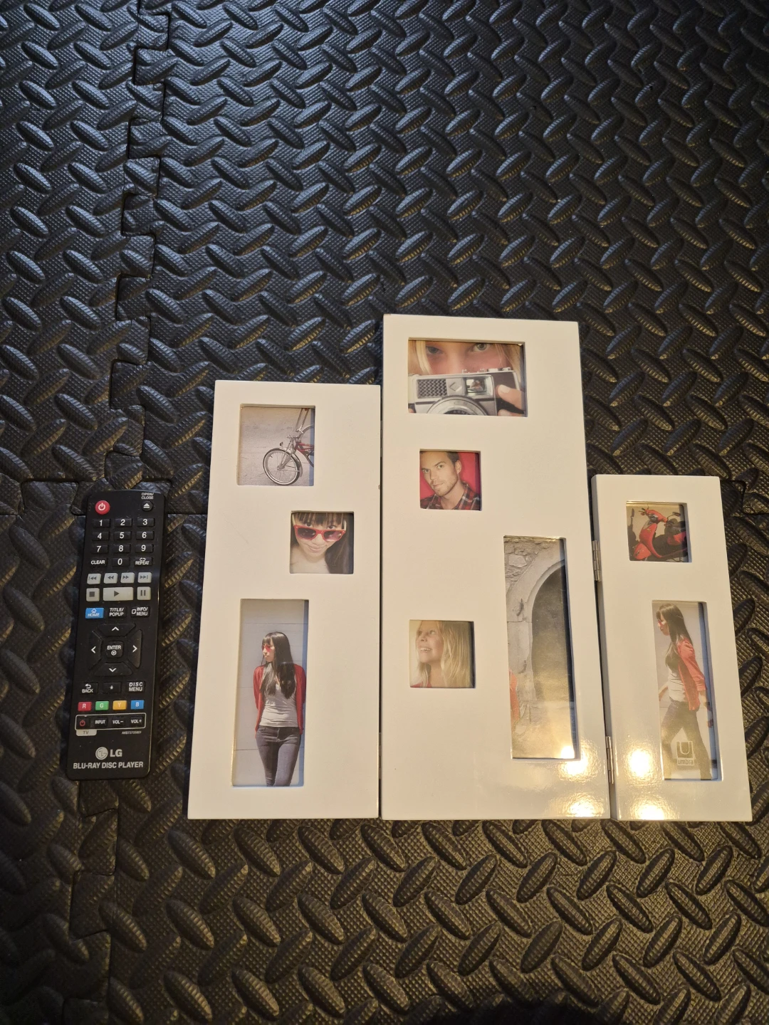 Umbra White Tri-Fold Photo Frame Collage - photo 4
