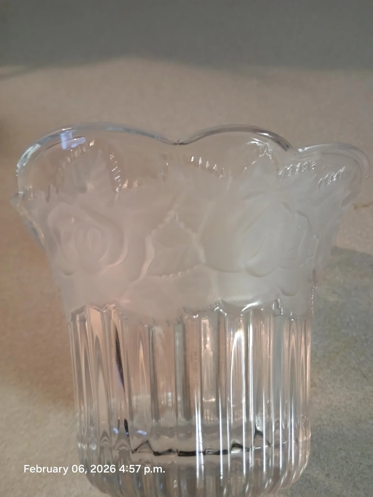 🏆Studio Nova Frosted Rose Glass candy dish