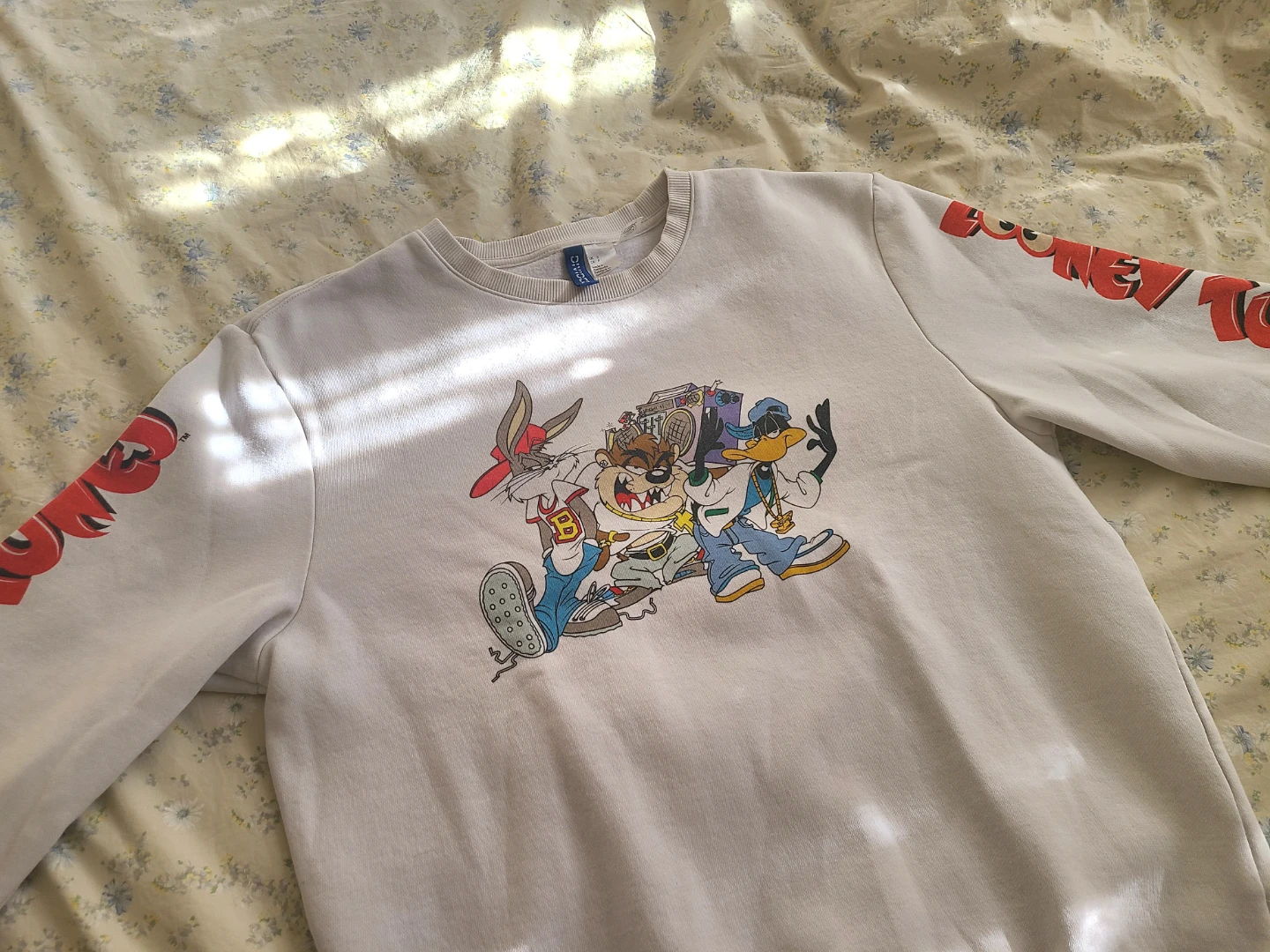🥕Looney Tunes Graphic Sweatshirt - photo 2