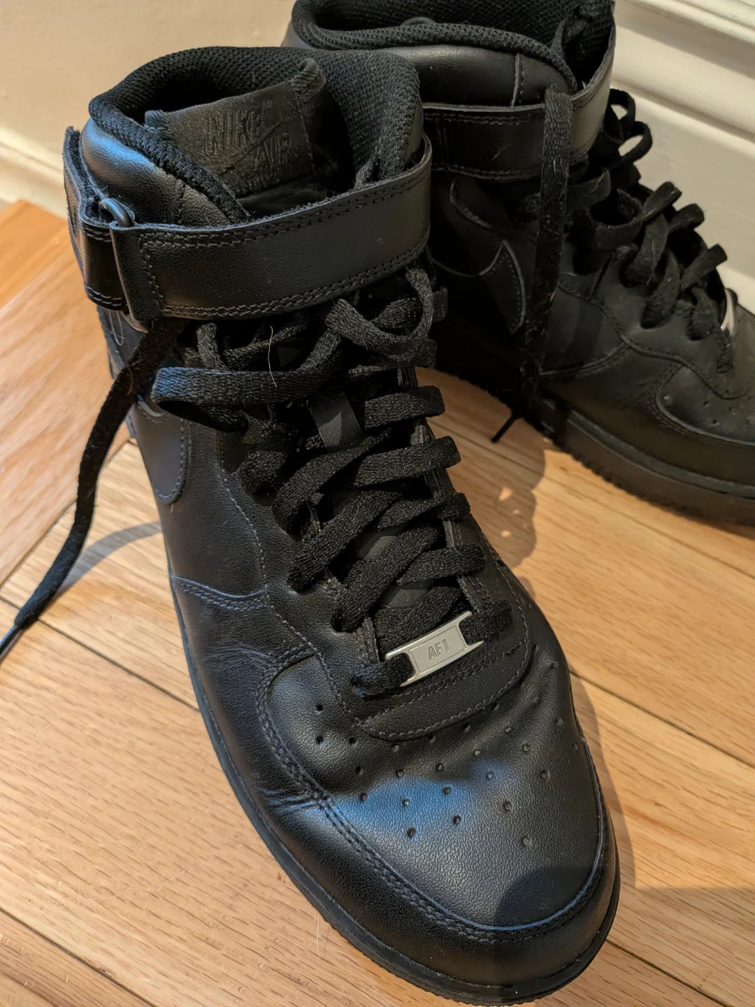 Nike Air Force 1 Mid Black Leather Sneakers - photo 3