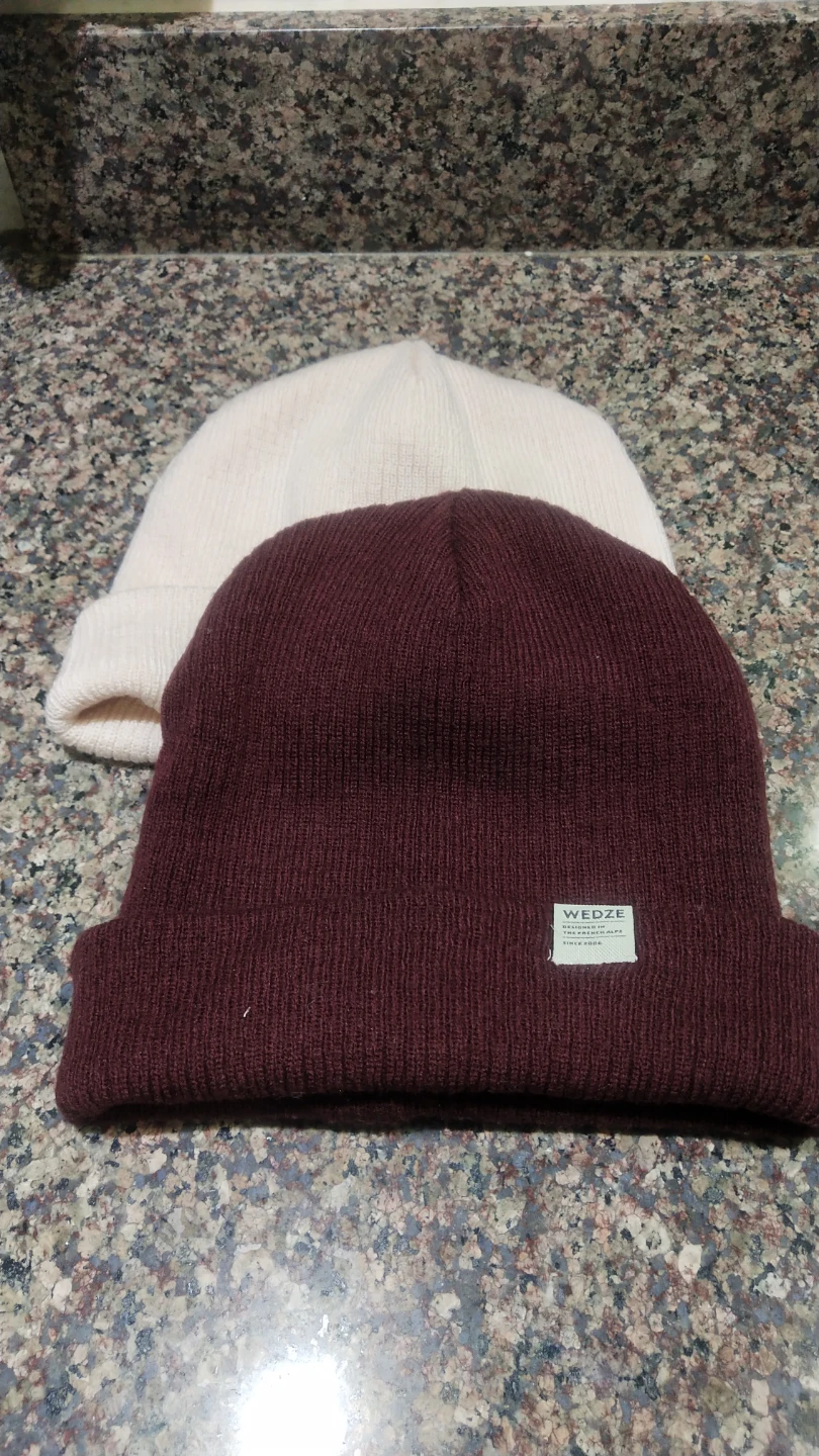2 Wedze Toques - Burgundy & Cream 🥕 - photo 2