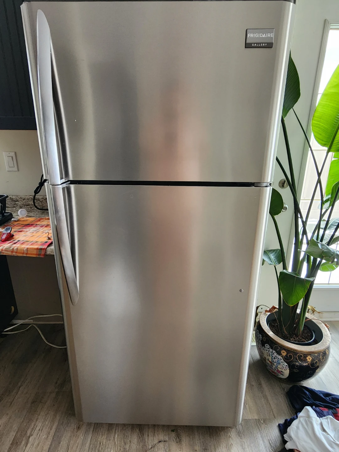 Frigidaire Gallery Stainless Steel Top Freezer Refrigerator
