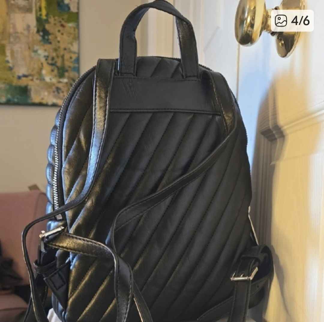 Michael Kors Quilted Black Leather Backpack - photo 4