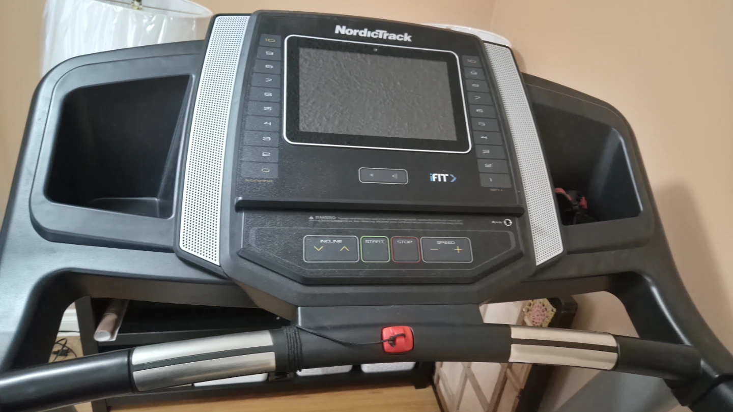 NordicTrack T855 Treadmill - photo 2