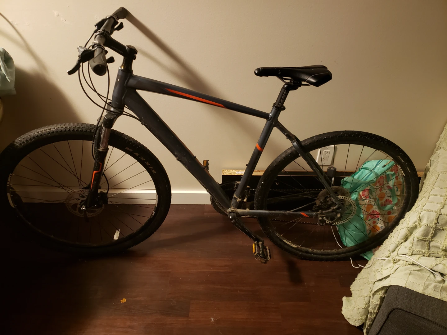 Giant roam 1 Mountain Bike - photo 3