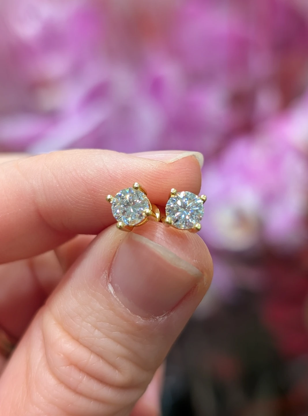 1ct (0.5ct each) Moissanite Diamond Stud Earrings