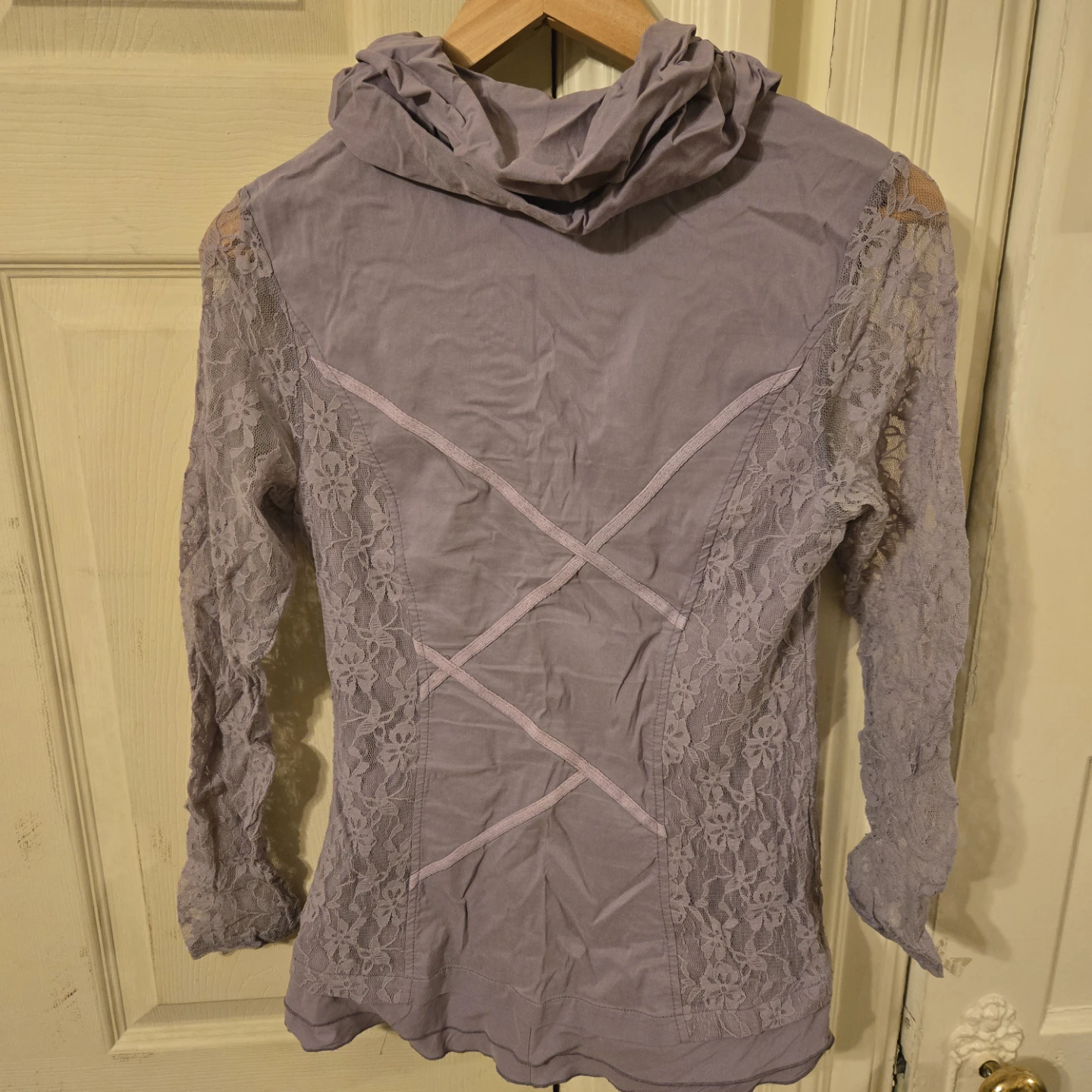 Tricotto Women's Size Small Button-Up Shirt with Lace 🏆 - photo 2