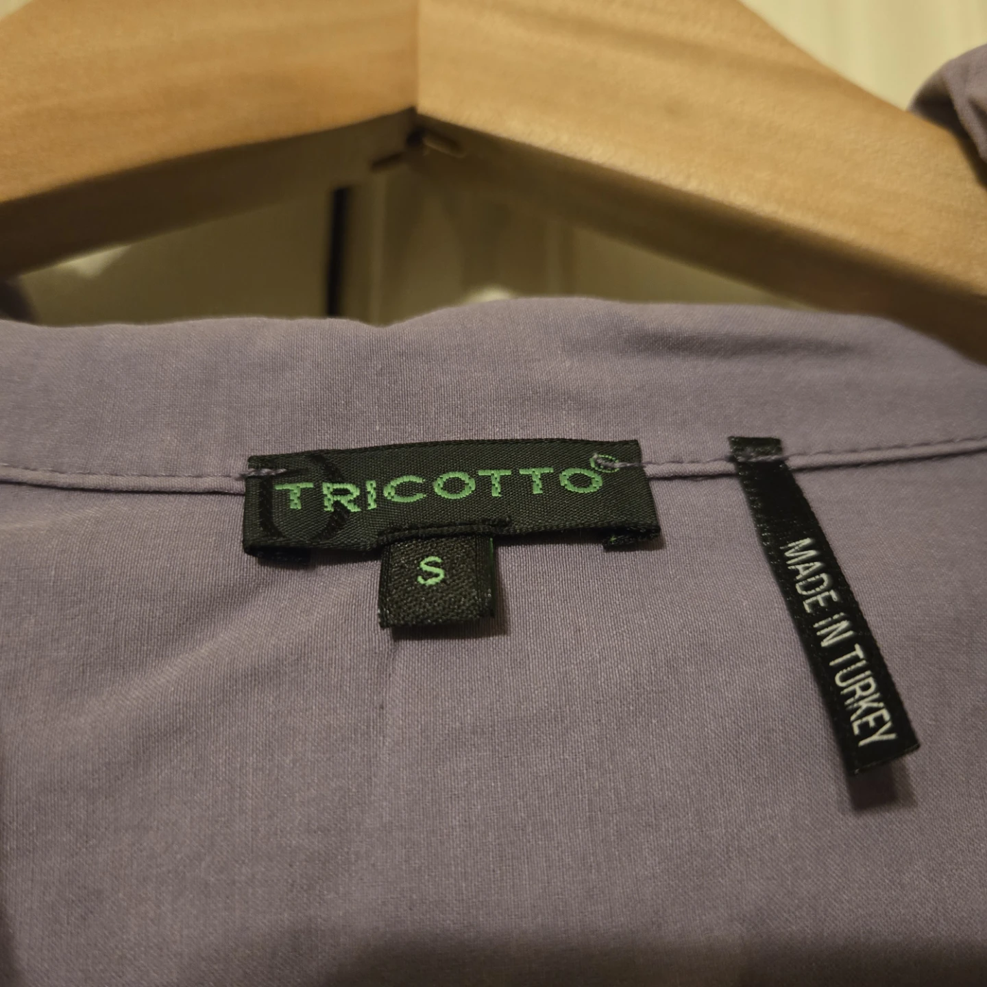 Tricotto Women's Size Small Button-Up Shirt with Lace 🏆 - photo 3