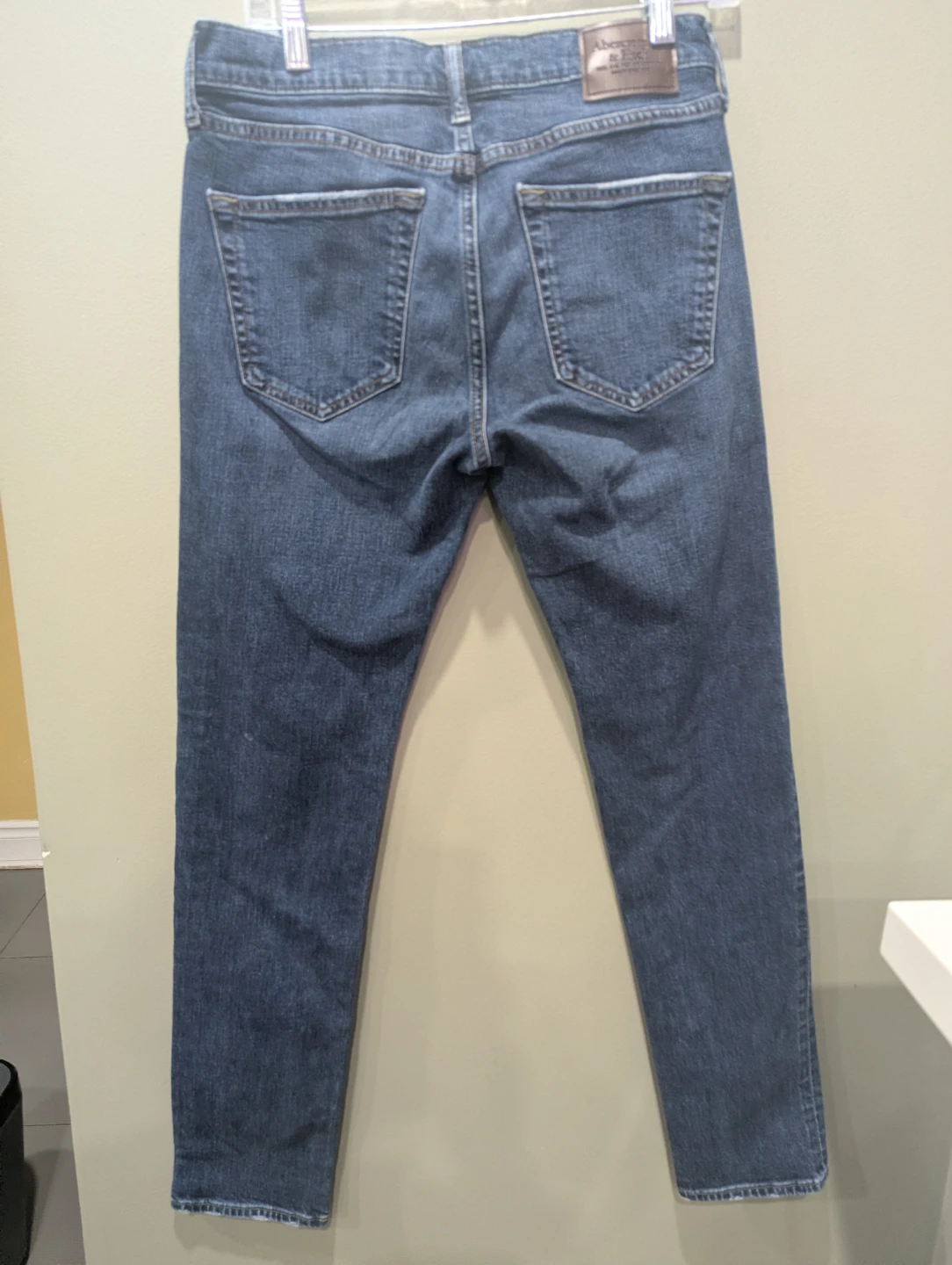 Abercrombie & Fitch Langdon Skinny Jeans - Size 29x32 - photo 2