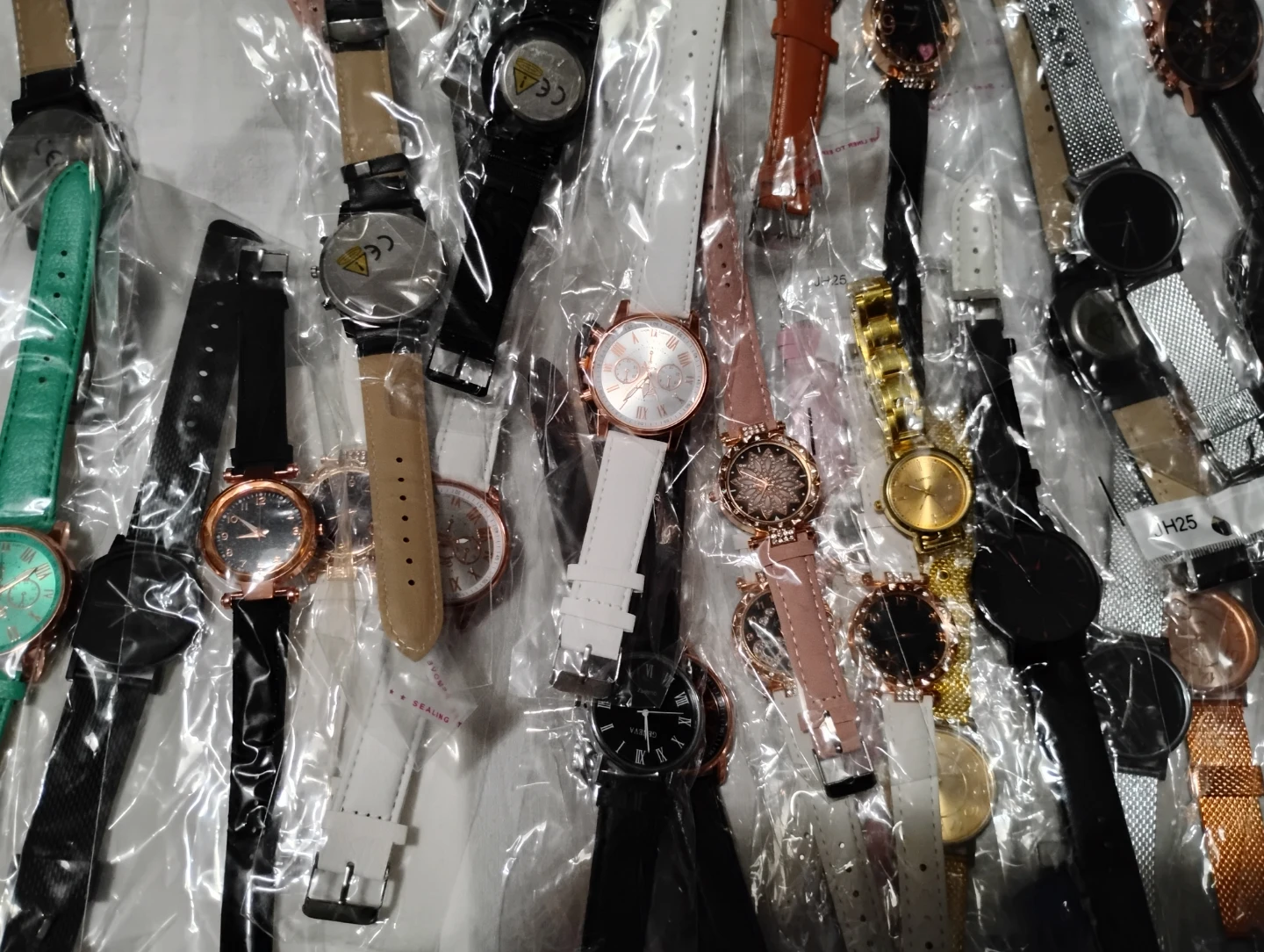 Assorted Wrist Watches Collection for men and women - photo 3