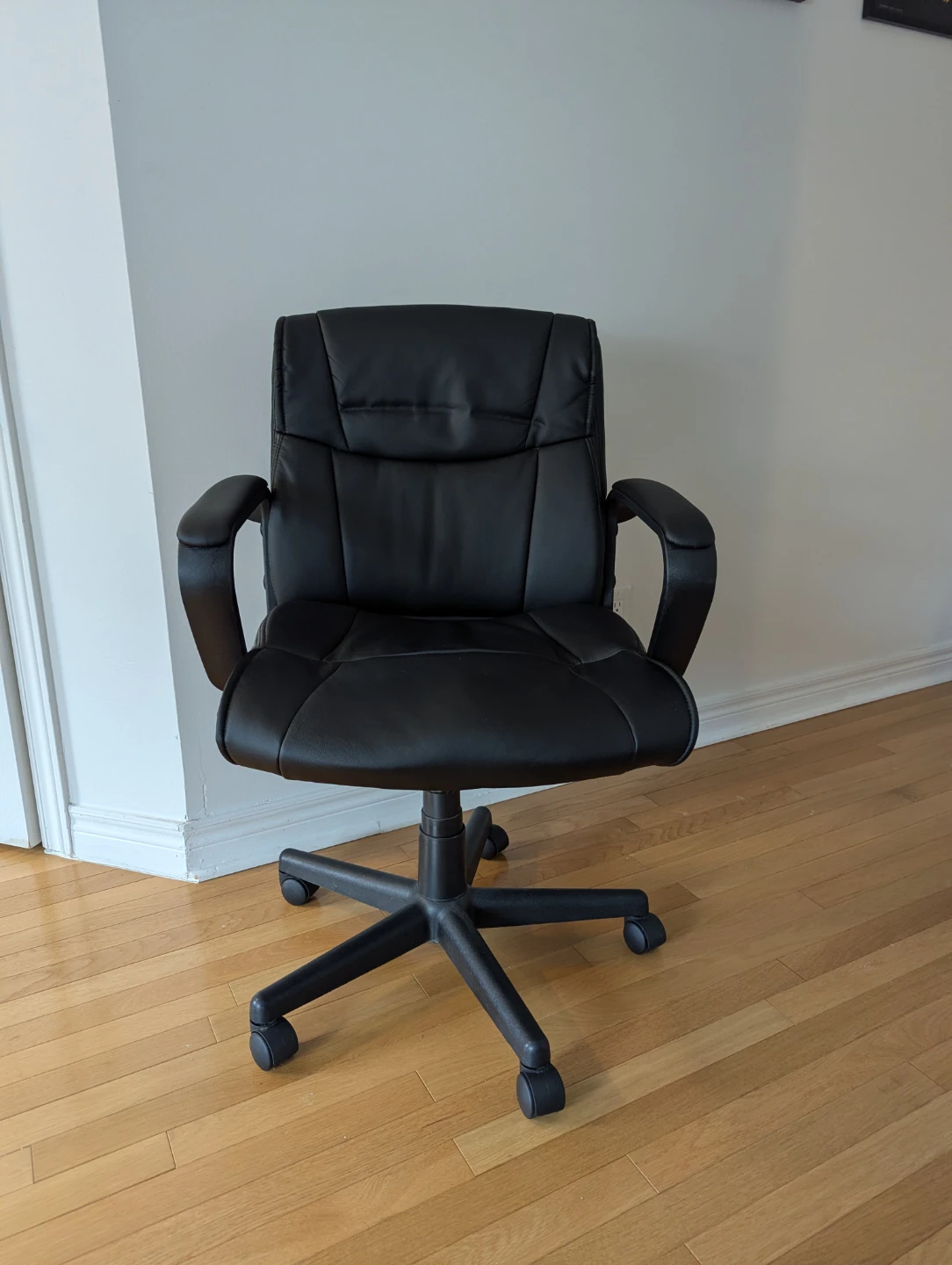 Black Office Chair - photo 2