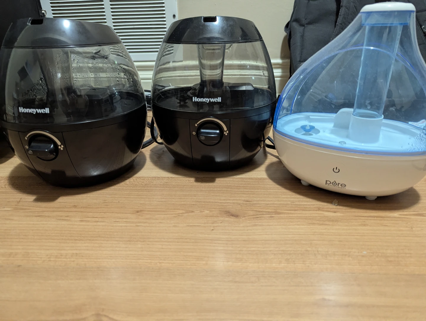 2 Honeywell & 1 Pure Enrichment Humidifiers - photo 2