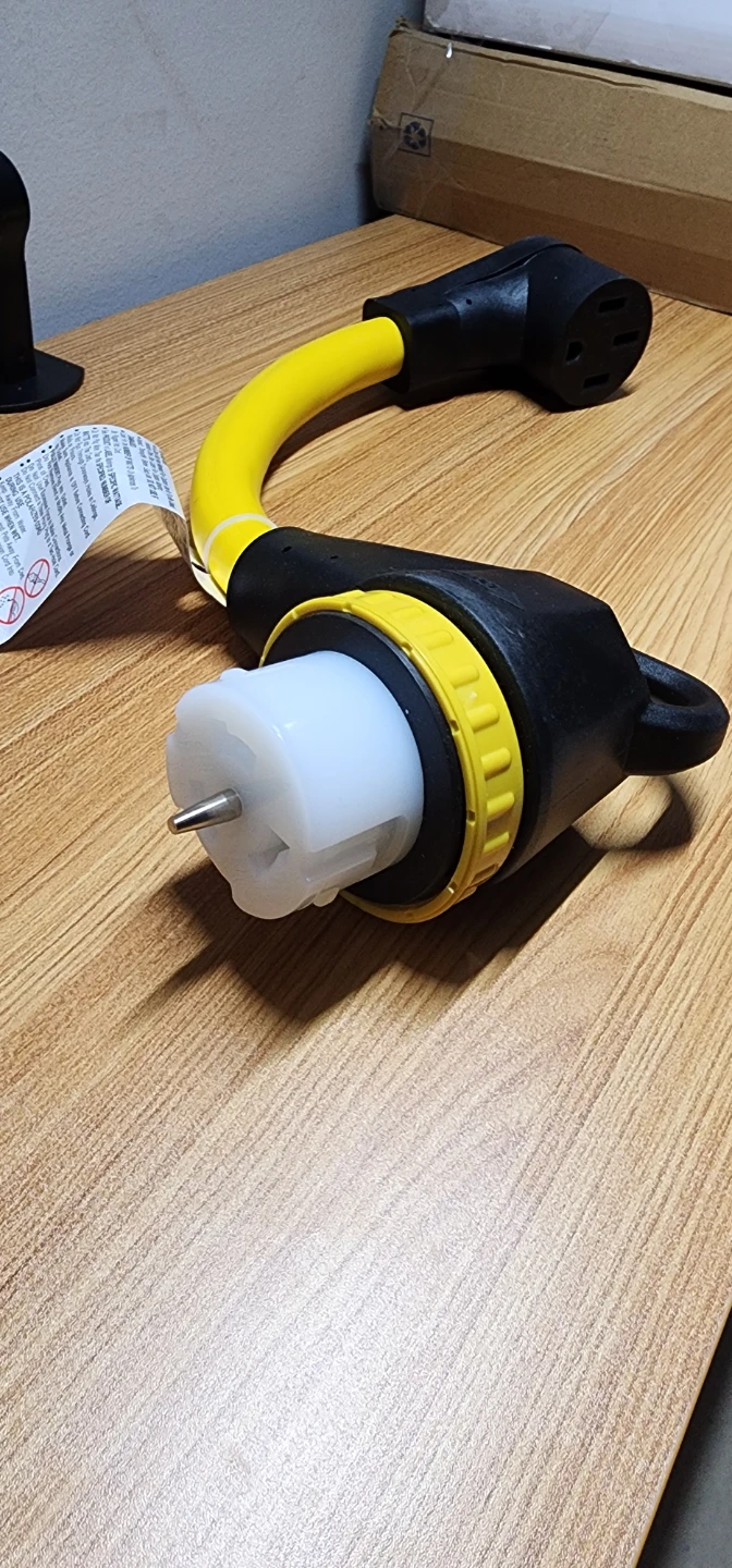 Xuanhua RV Adaptor Plug - photo 2